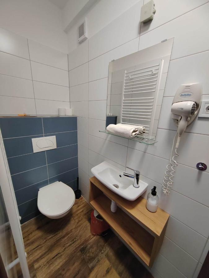 City Panzio Balatonlelle Eksteriør billede